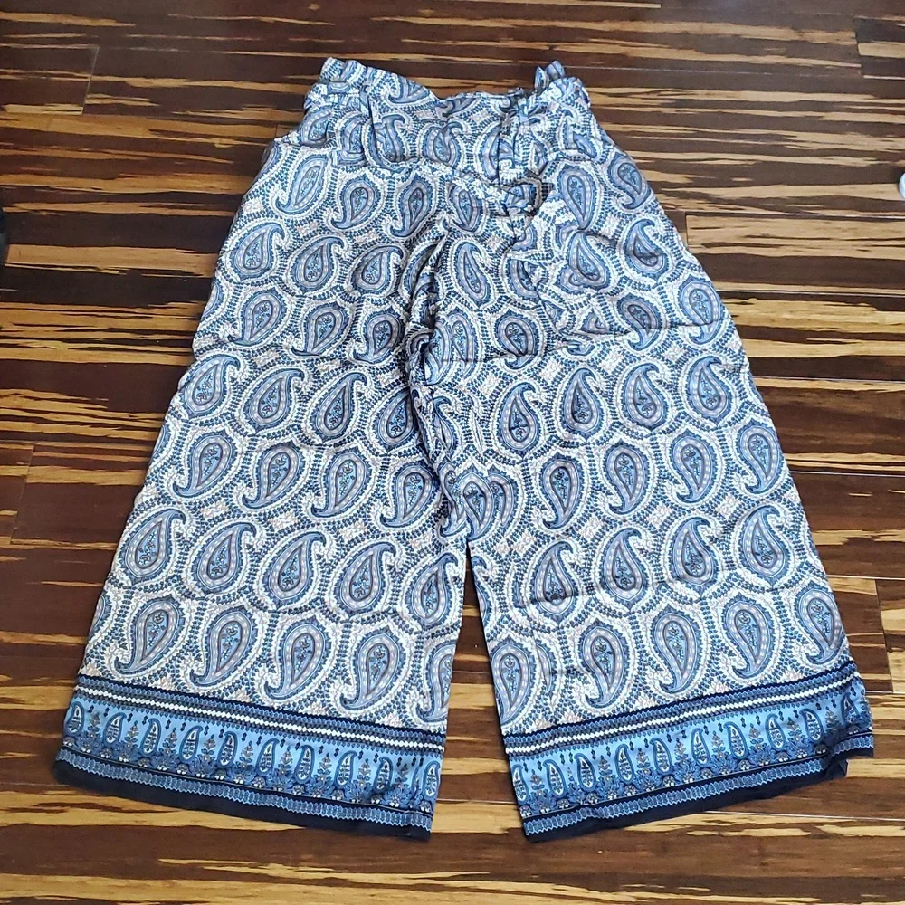 NWOT paisley pants - Picture 2 of 3
